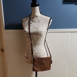 COACH Pebbled Leather  Crossbody Bag Purse Phone  Brown Silver Hardware